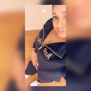 Meet your Posher, Natalie